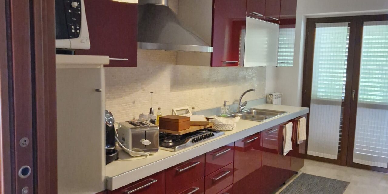 bb1c9d0d-dbe5-4407-8106-fcd0ee07060c